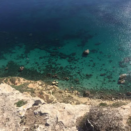 Sailing アパート カリアリ