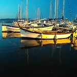 Sailing Apartment